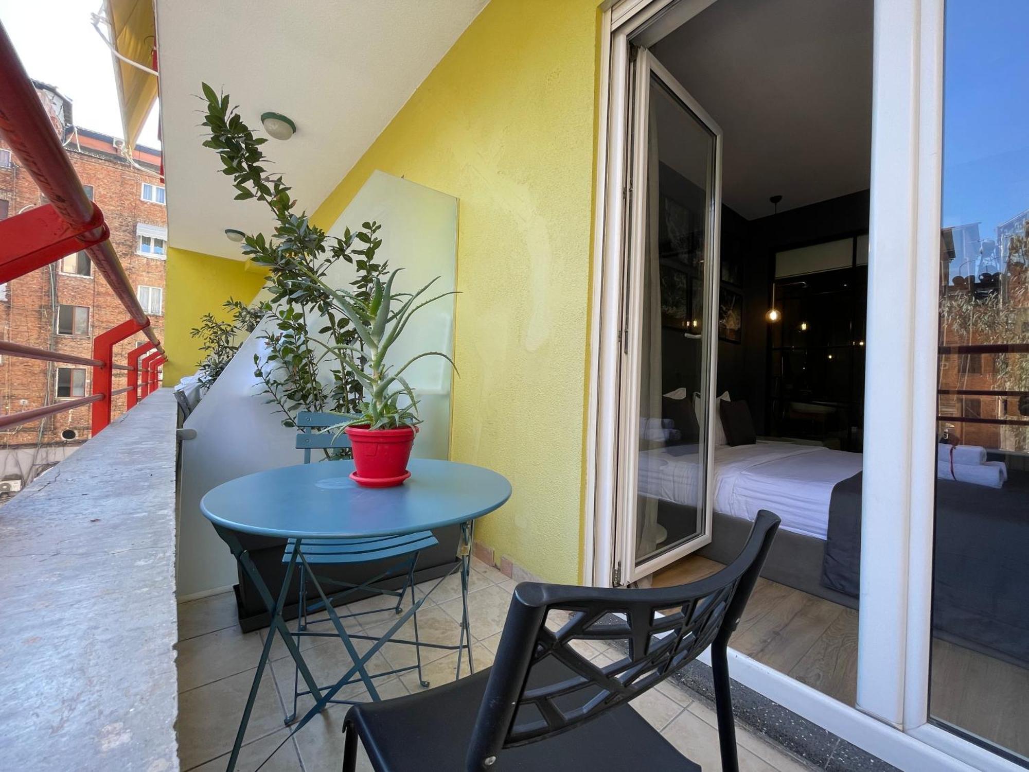 Retreat Apartments Tirana Eksteriør billede